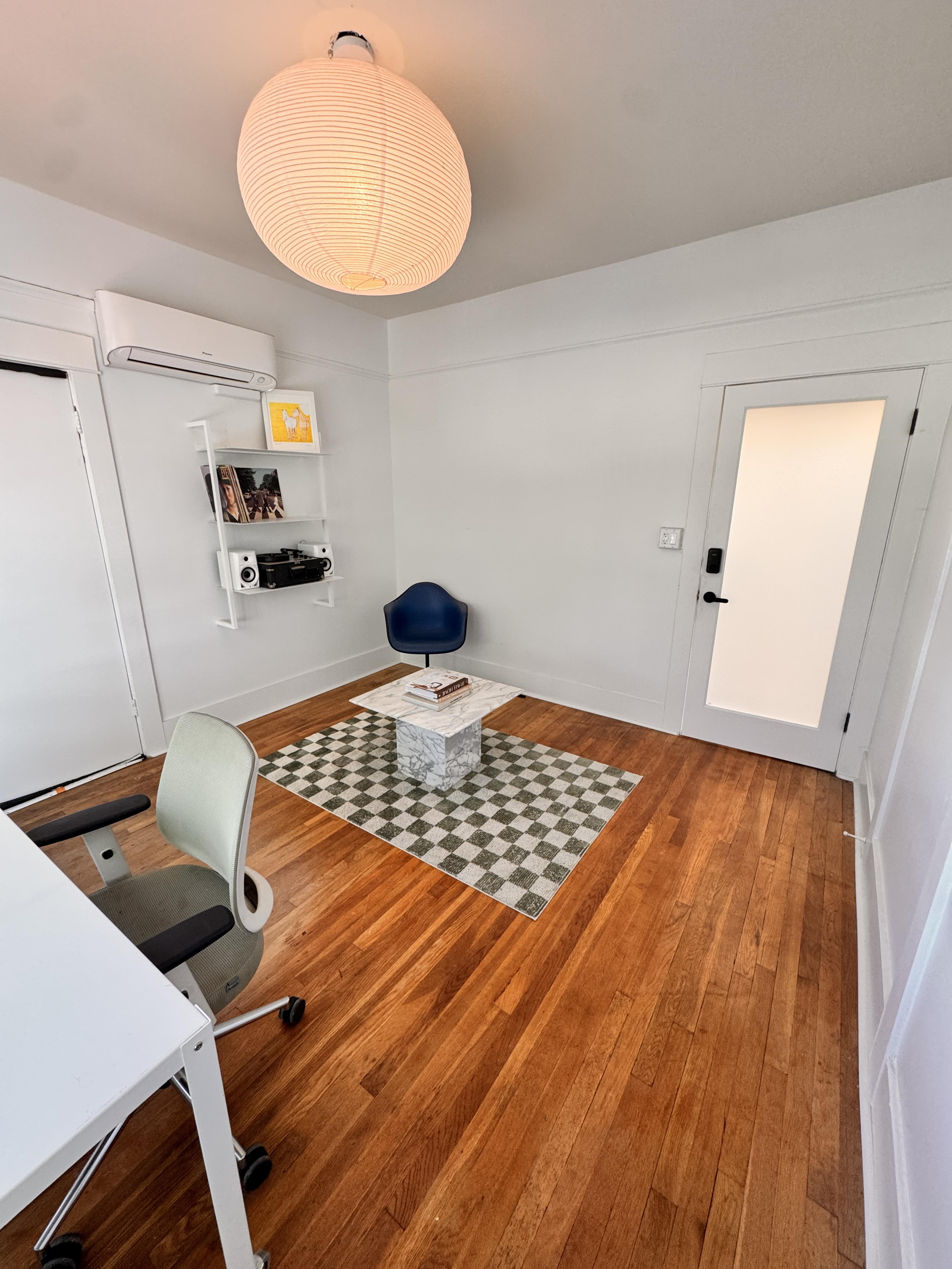 Private office details and craftsmanship